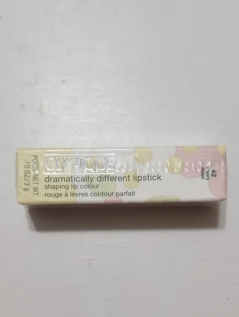 CLINIQUE Silvery Moon Dramatically Different Lipstick